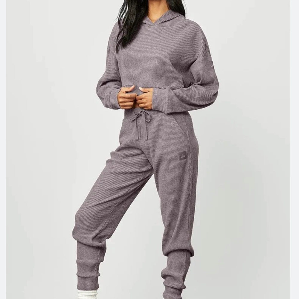 Alo sweat set